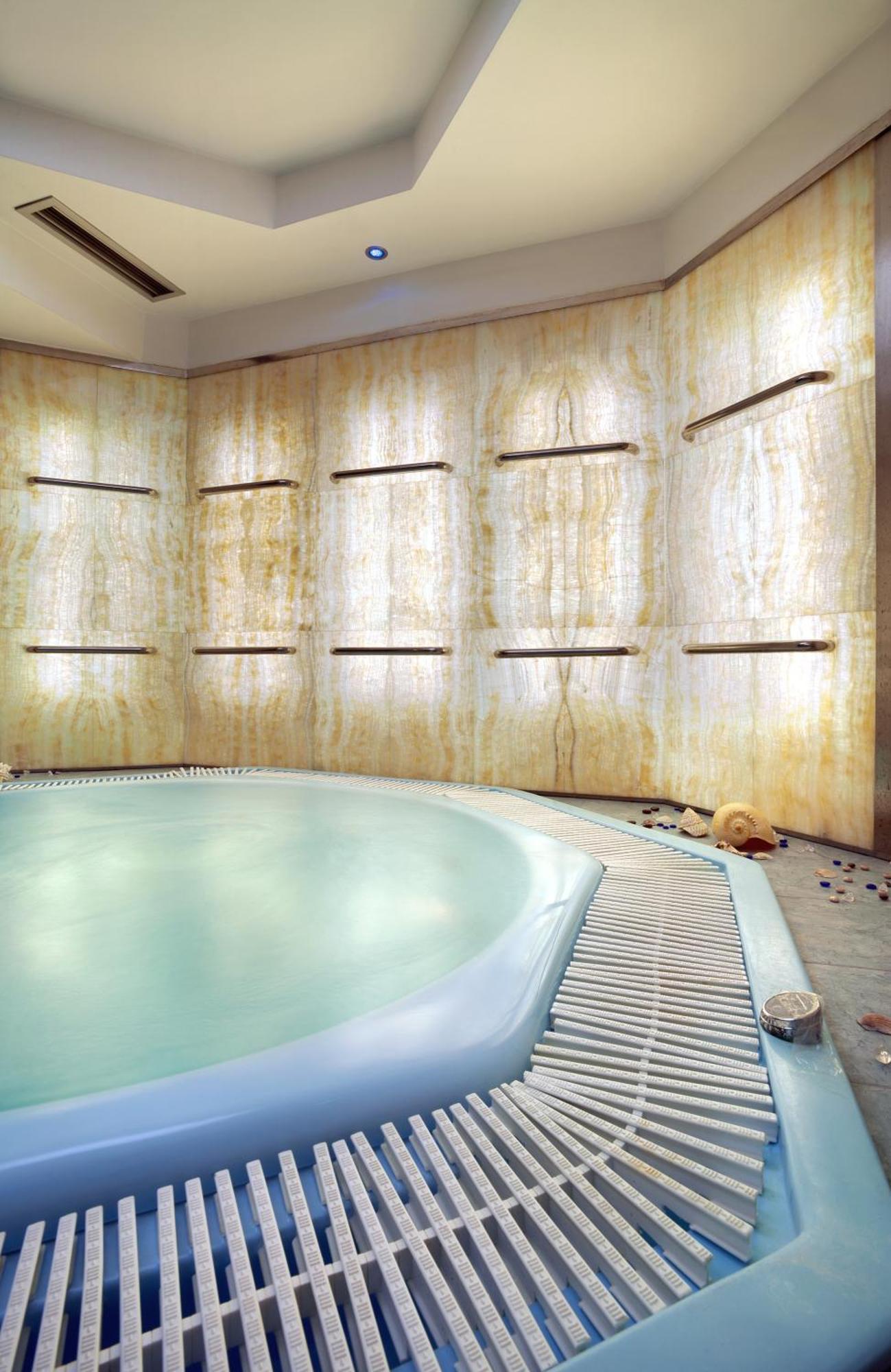 Garni Hotel Crystal クラリエボ 設備 写真
